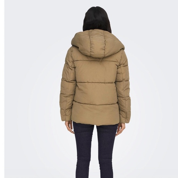 ONLY Puffer Jacket GUC - Picture 7 of 7